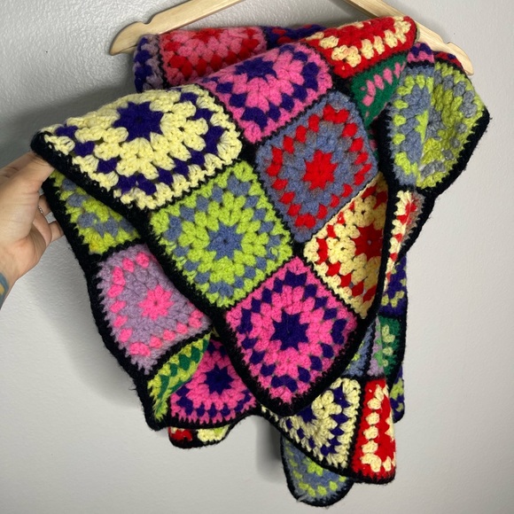 Handmade Crochet Grannycore Square Boho Square Blanket Throw - Picture 4 of 4